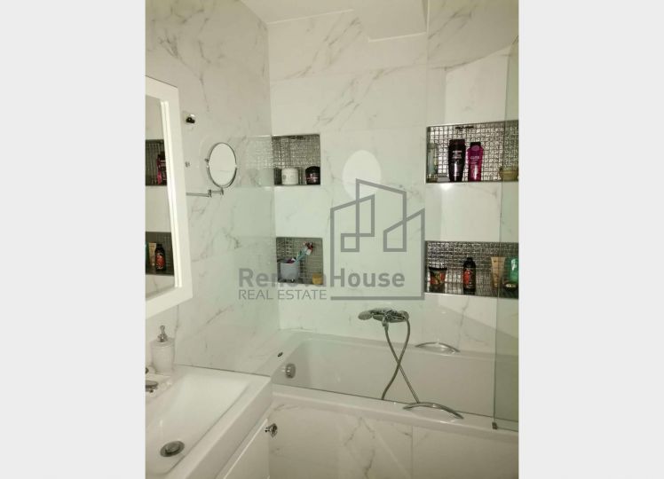 ΕΞΑΙΡΕΤΙΚΟ ΔΙΑΜΕΡΙΣΜΑ ΣΤΟ ΚΕΝΤΡΟ ΤΗΣ ΘΕΣΣΑΛΟΝΙΚΗΣ