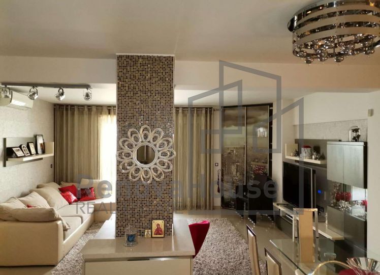 ΕΞΑΙΡΕΤΙΚΟ ΔΙΑΜΕΡΙΣΜΑ ΣΤΟ ΚΕΝΤΡΟ ΤΗΣ ΘΕΣΣΑΛΟΝΙΚΗΣ