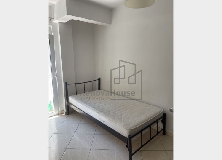 ΣΤΟΥΝΤΙΟ ΣΤΗΝ ΜΑΡΚΟΥ ΜΠΟΤΣΑΡΗ. 